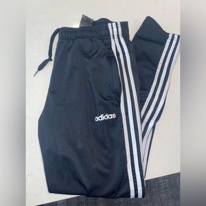 Women’s Adidas Sweatpants (Size M)